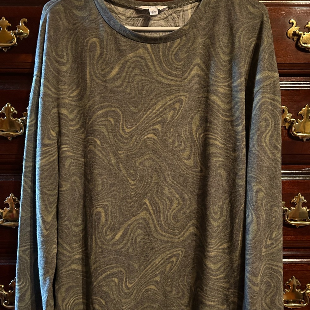 Time and Tru Super Soft Women’s Top, Size Large, NWT